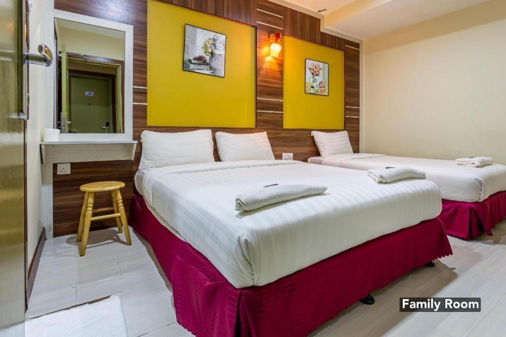 Golden Night Hotel Субанг Джая Екстериор снимка