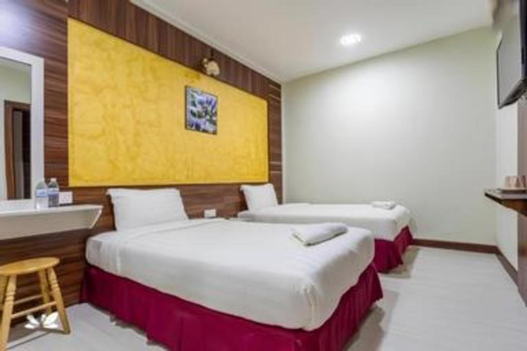 Golden Night Hotel Субанг Джая Екстериор снимка