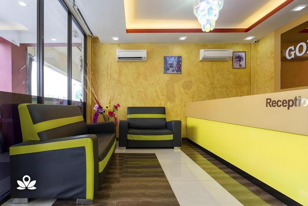Golden Night Hotel Субанг Джая Екстериор снимка