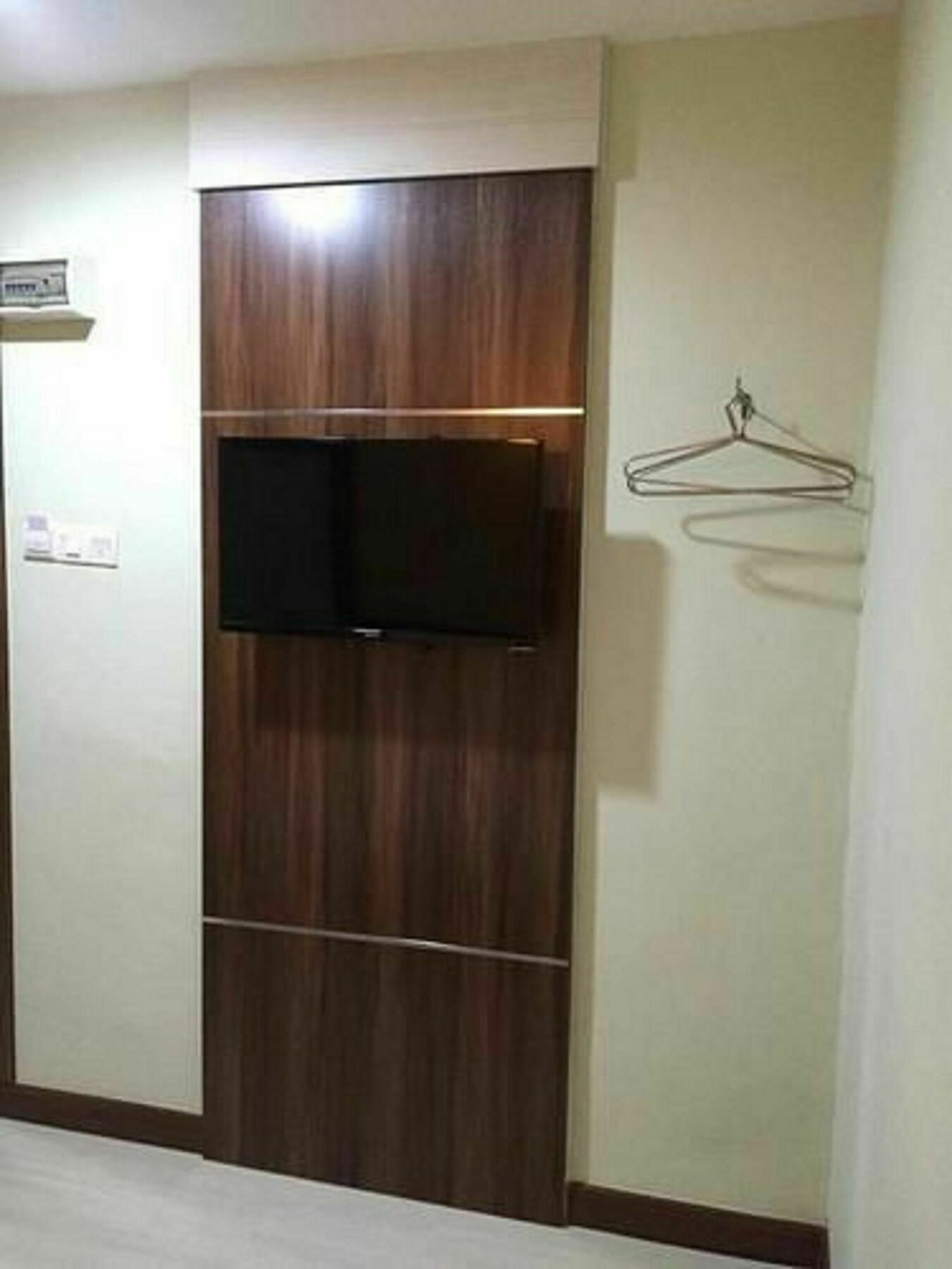 Golden Night Hotel Субанг Джая Екстериор снимка